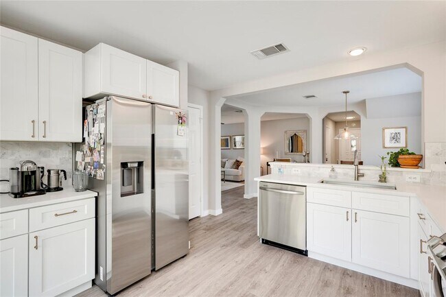 Building Photo - 1712 Anise Dr