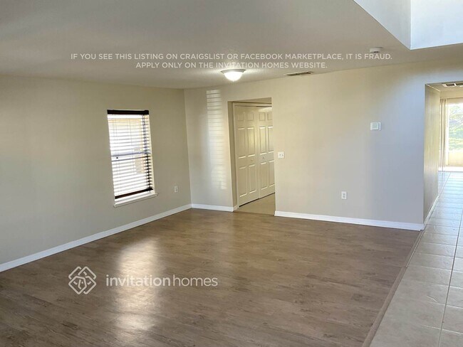 Foto del edificio - 1765 Sawgrass Dr SW