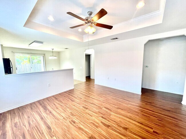 Foto del edificio - Home Near Southeast Downtown Austin and Ai...
