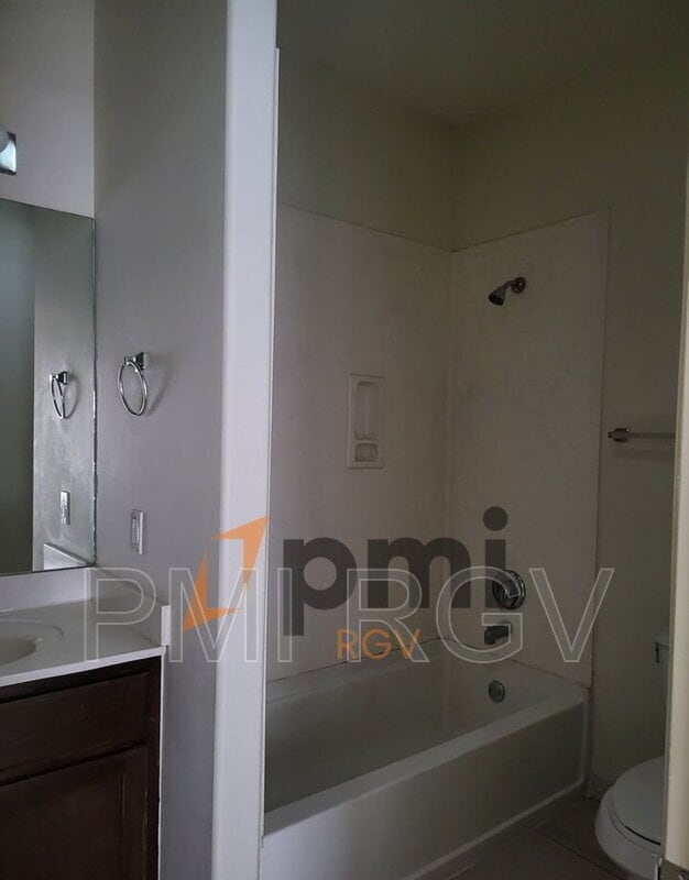 Foto del edificio - 407 N Lotto Ln