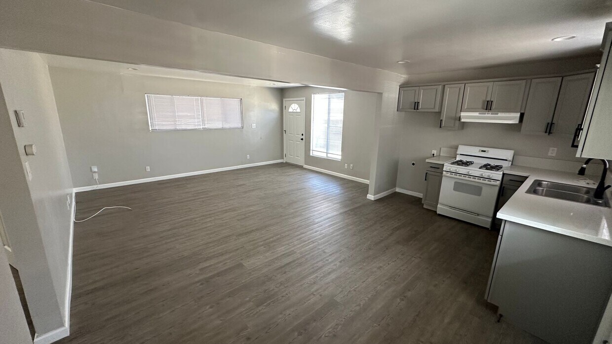 Foto principal - 625 A St
