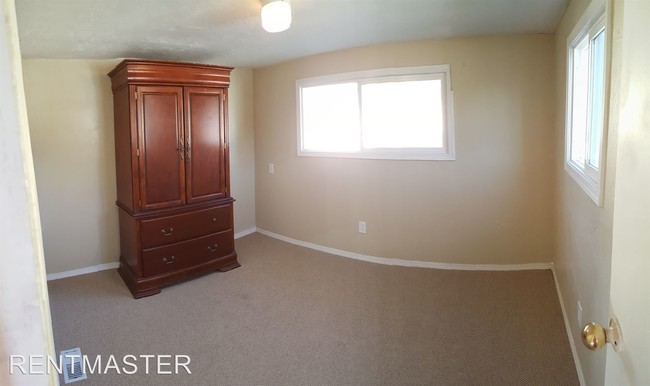 Building Photo - 2 br, 1 bath House - 634 Lilac