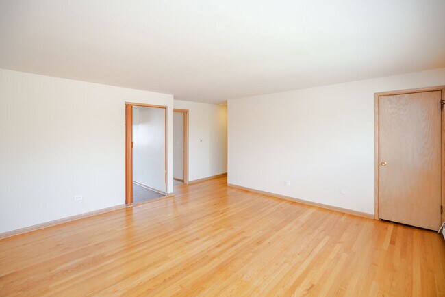Foto del edificio - 5238 N Neenah Ave