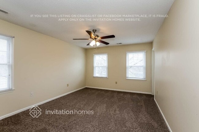 Foto del edificio - 7609 Elm Tree Ln
