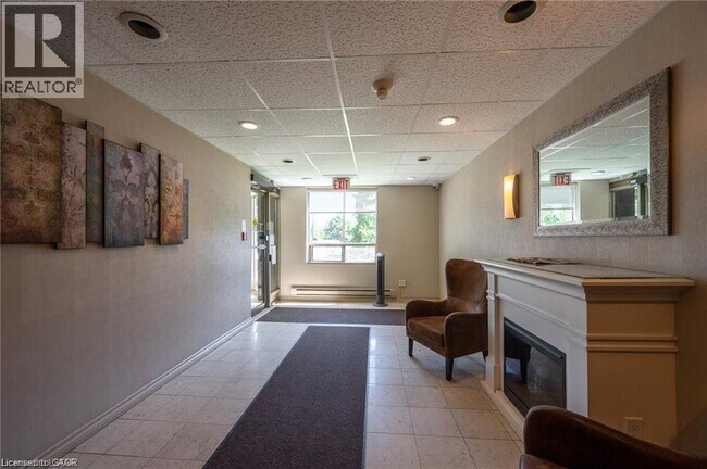 Photo du bâtiment - 45 Pond Mills Rd