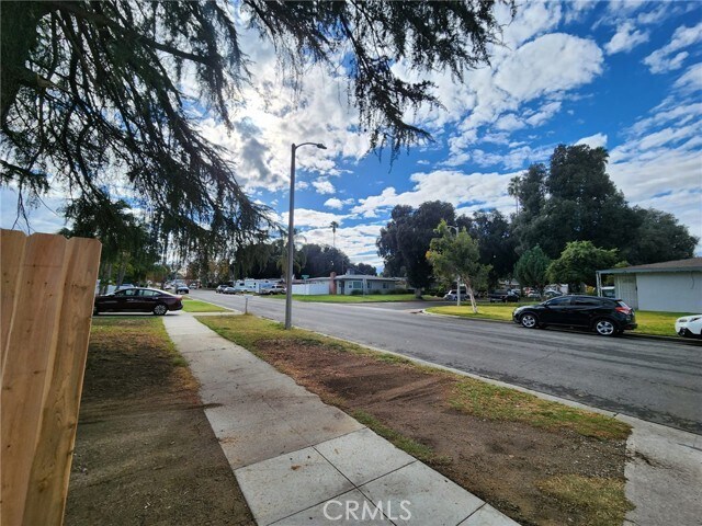 Foto del edificio - 3975 Eileen St