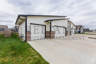 Building Photo - 5287 N Toben Ct