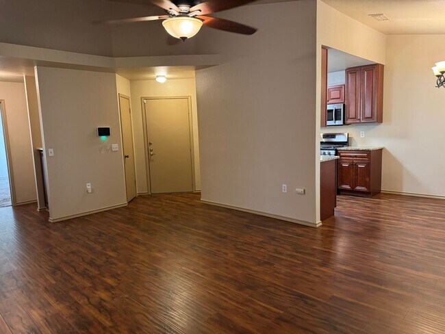 Foto del edificio - 8214 Spring Town St