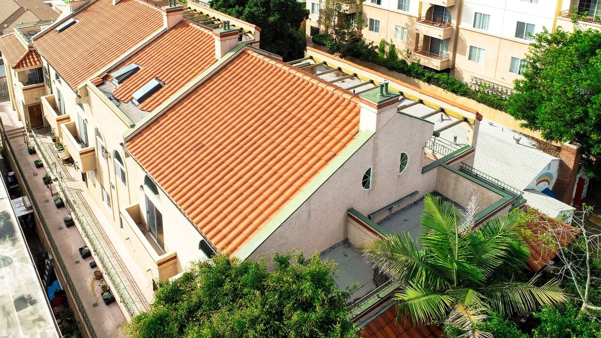 Foto principal - 2463 Sawtelle Blvd