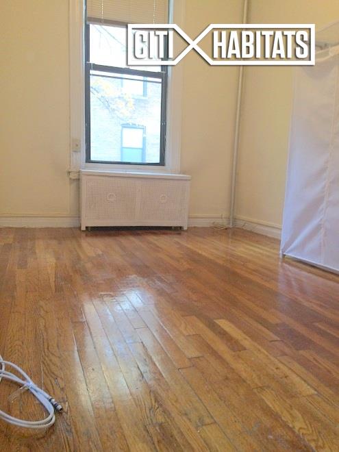 Building Photo - 532 W 114th St