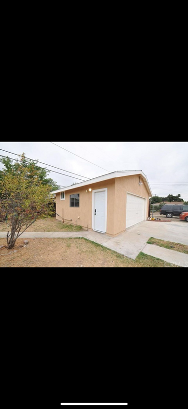 Primary Photo - 817 E G St