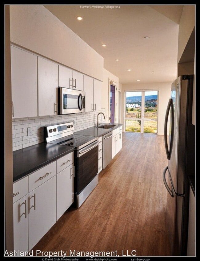 Foto del edificio - 1574 Myers Ln