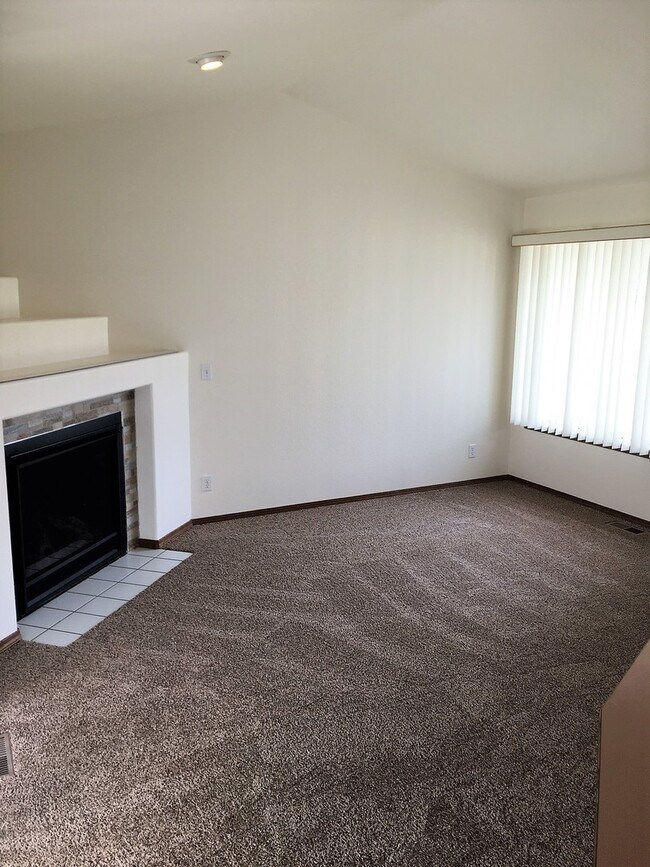 Foto del edificio - SINGLE FAMILY HOME ON AVONDALE GOLF COURSE...