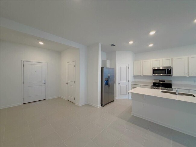 Foto del edificio - 618 Poppy Ln