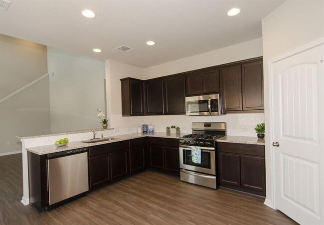 Building Photo - 308 Otto Ave
