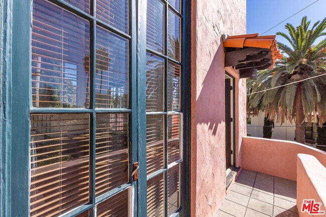 Building Photo - 6907 Bonita Terrace