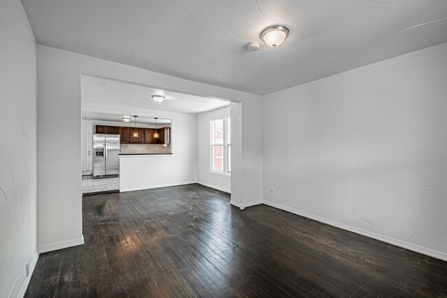 Building Photo - 4BD, 2BA Sun Valley Home with Large Driveway for Parking