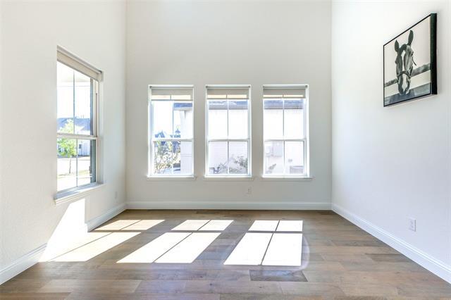 Building Photo - 4221 Sandhills Ln