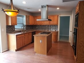 Building Photo - 8714 Warrenford Dr