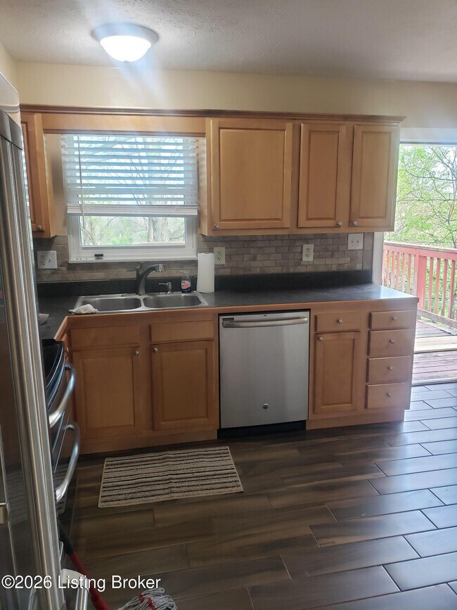 Foto del edificio - 4315 Chenwood Ln