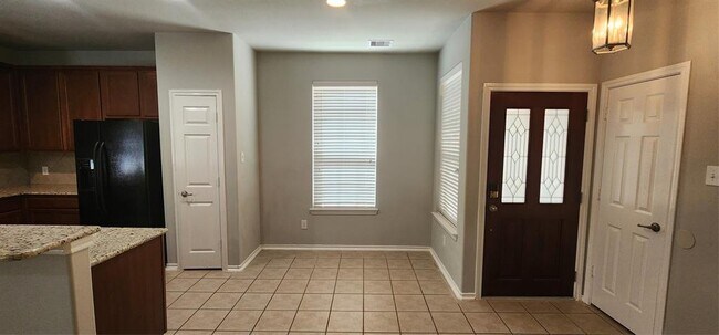 Building Photo - 2748 Maybrook Hollow Ln