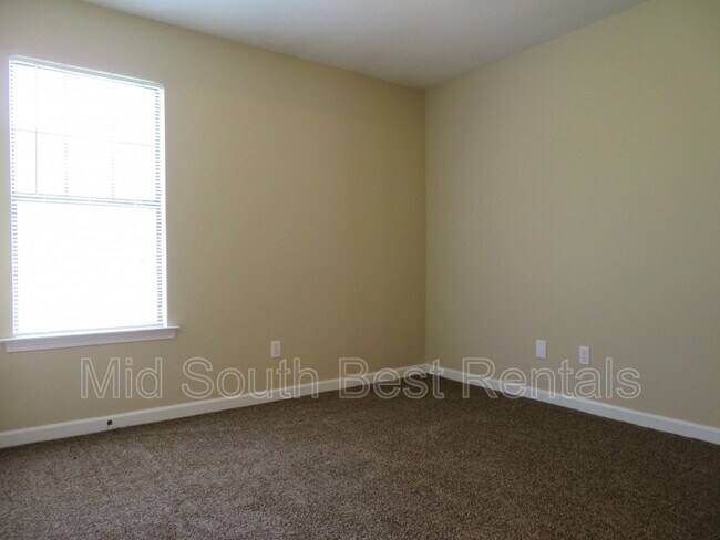 Foto del edificio - 214 W Fairway Ave