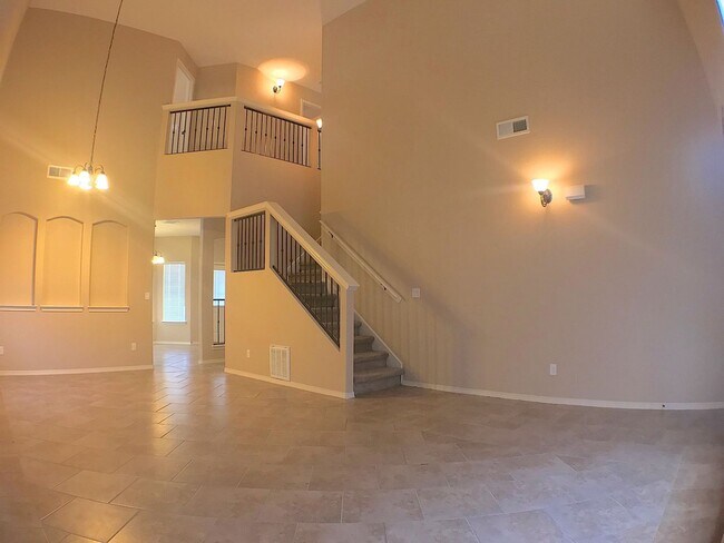 Foto del edificio - Northeast El Paso/Sandstone Ranch 4 bed Re...