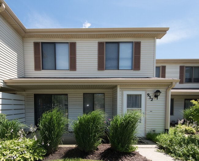 Building Photo - 932 Monroe Ct