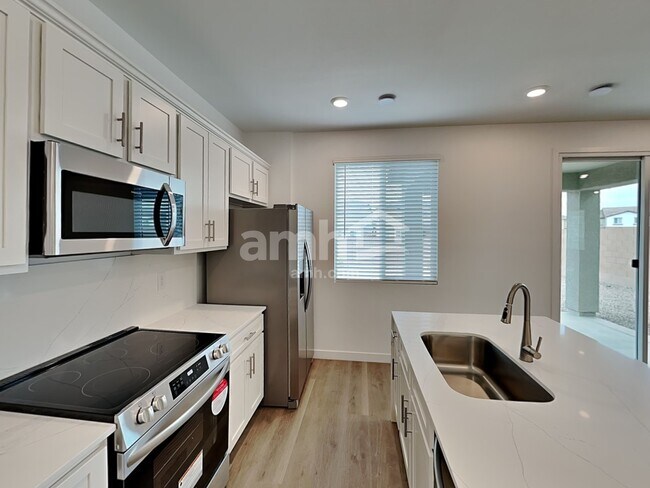 Foto del edificio - 9709 N Rancho Lozano