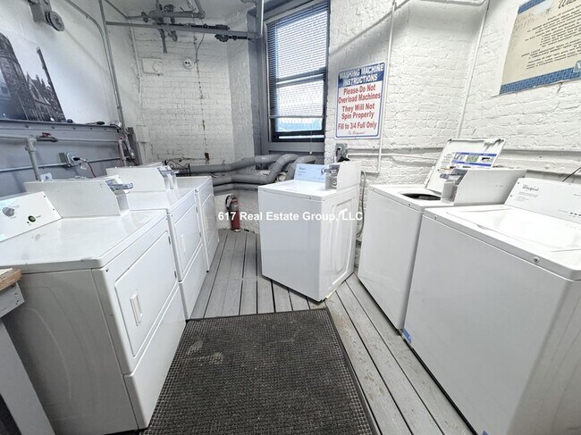 Foto del edificio - 504 Beacon St