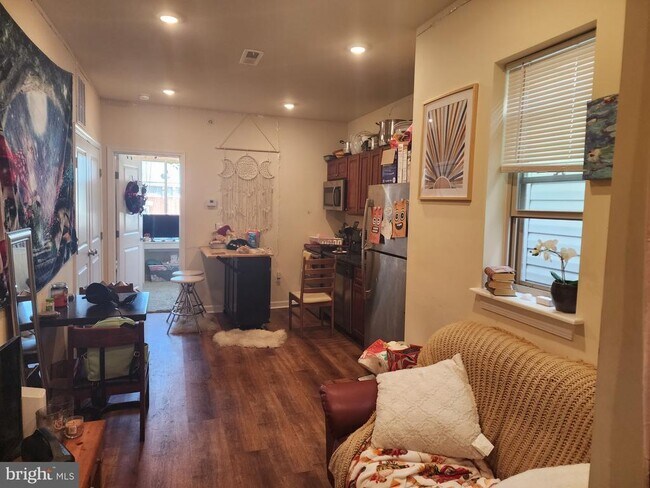 Foto del edificio - 1624 Fontain St