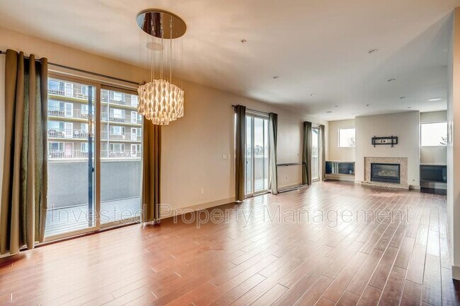 Building Photo - 3420 W 32nd Ave