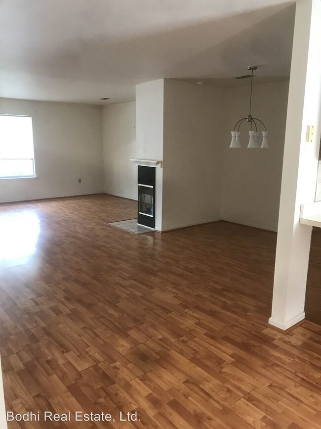 Building Photo - 3 br, 2.5 bath House - 1210 Timothy Lane