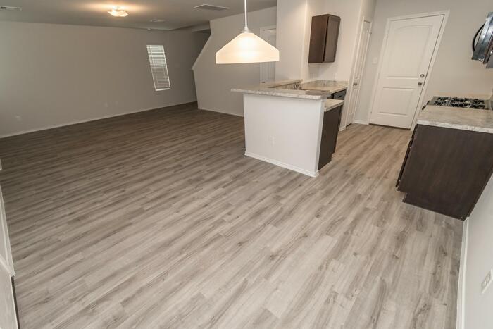 Foto principal - 17011 Hailey Harbor Dr