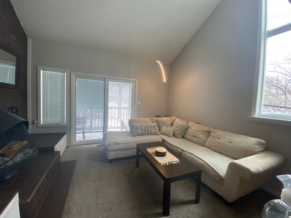 Foto principal - 912 S Vine St