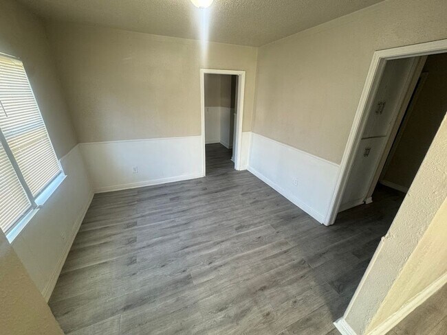 Foto del edificio - 1727 NE 19th St