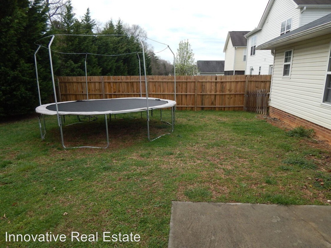 Foto del edificio - 4909 Lighthouse Ct
