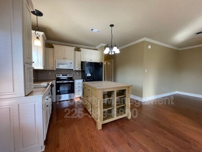 Building Photo - 15155 LA-44