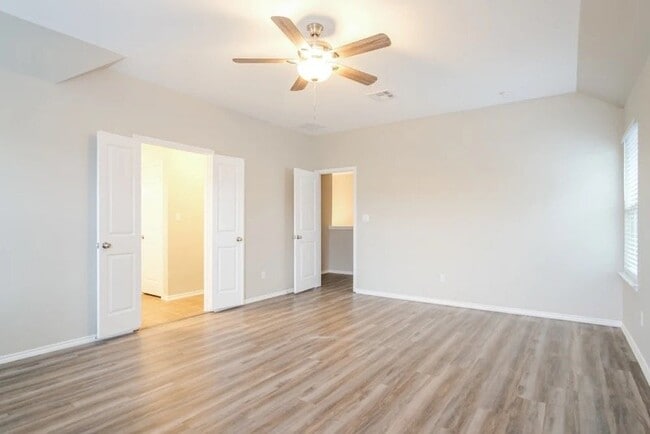 Building Photo - 3660 Sandy Brook Dr