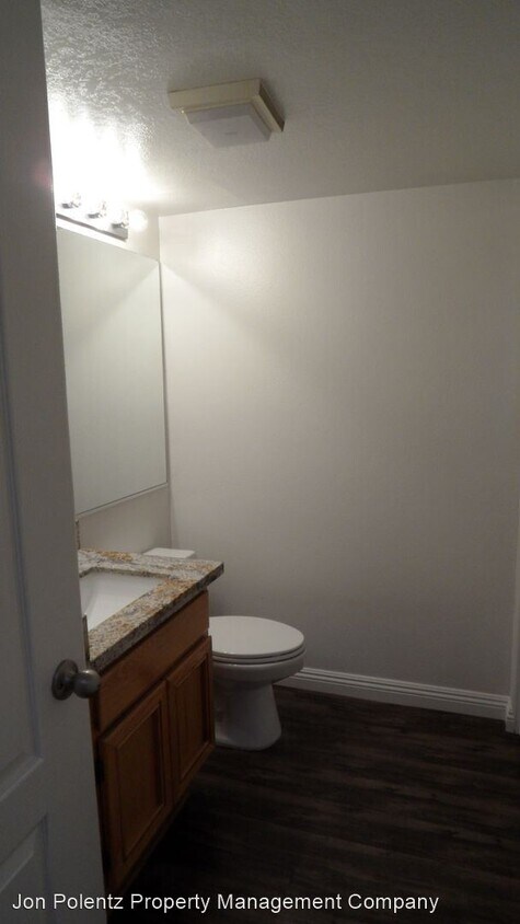 Primary Photo - 3 br, 2.5 bath House - 8 Merano