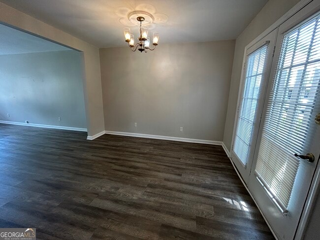Building Photo - 136 Old Ferry Way