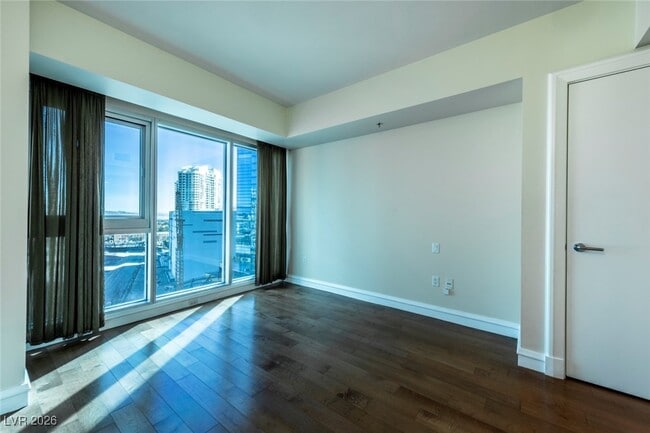 Foto del edificio - 2700 S Las Vegas Blvd