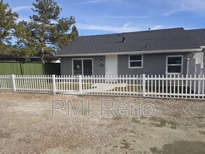 Building Photo - 450 Tracy Ln