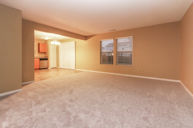 Foto del edificio - 1742 Elijah Blue Dr