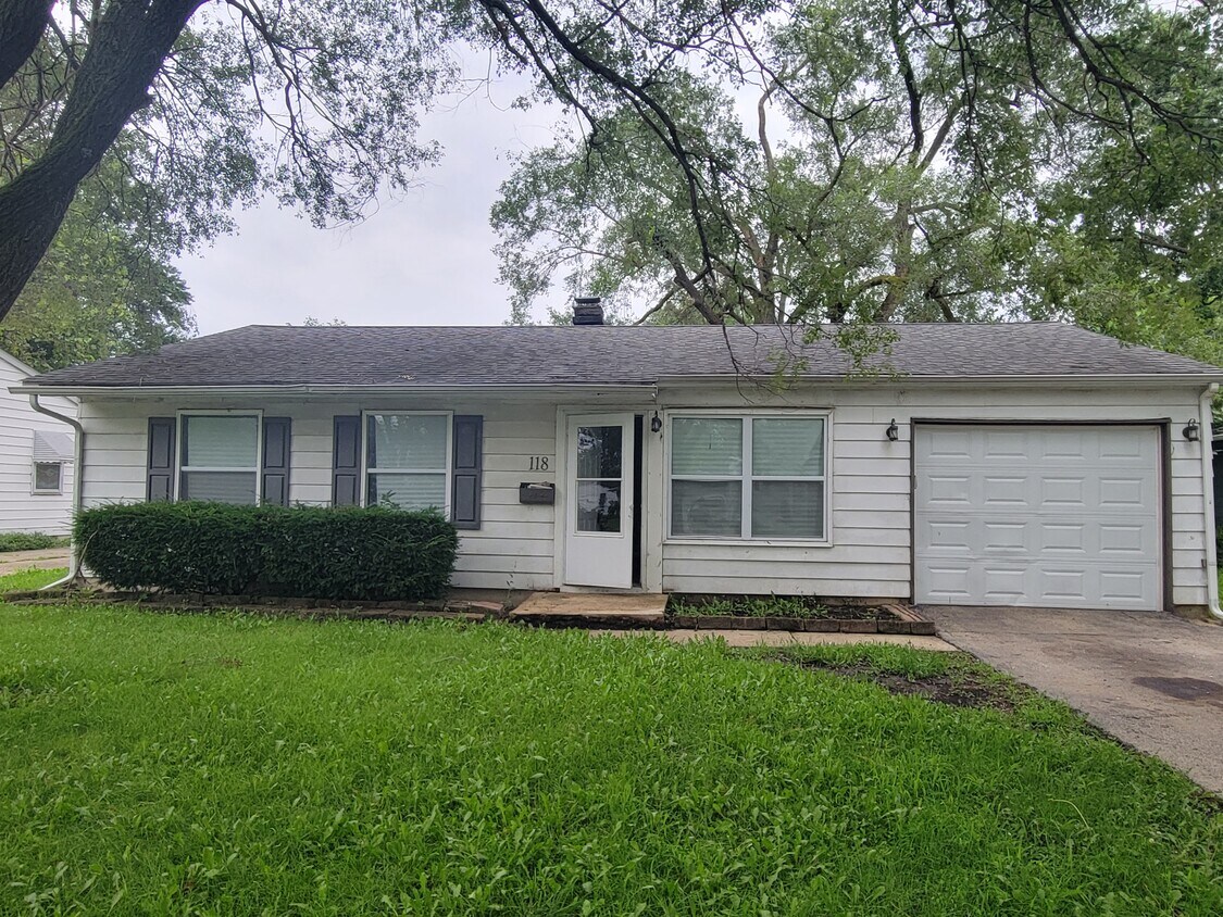 Foto principal - 118 Fairlane Dr