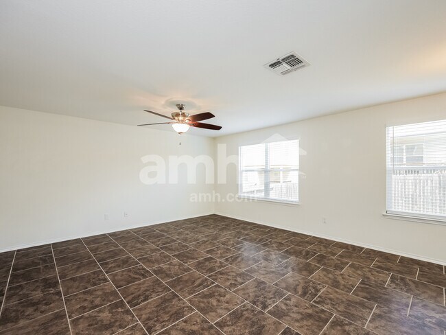 Foto del edificio - 11703 Clamoun Cir
