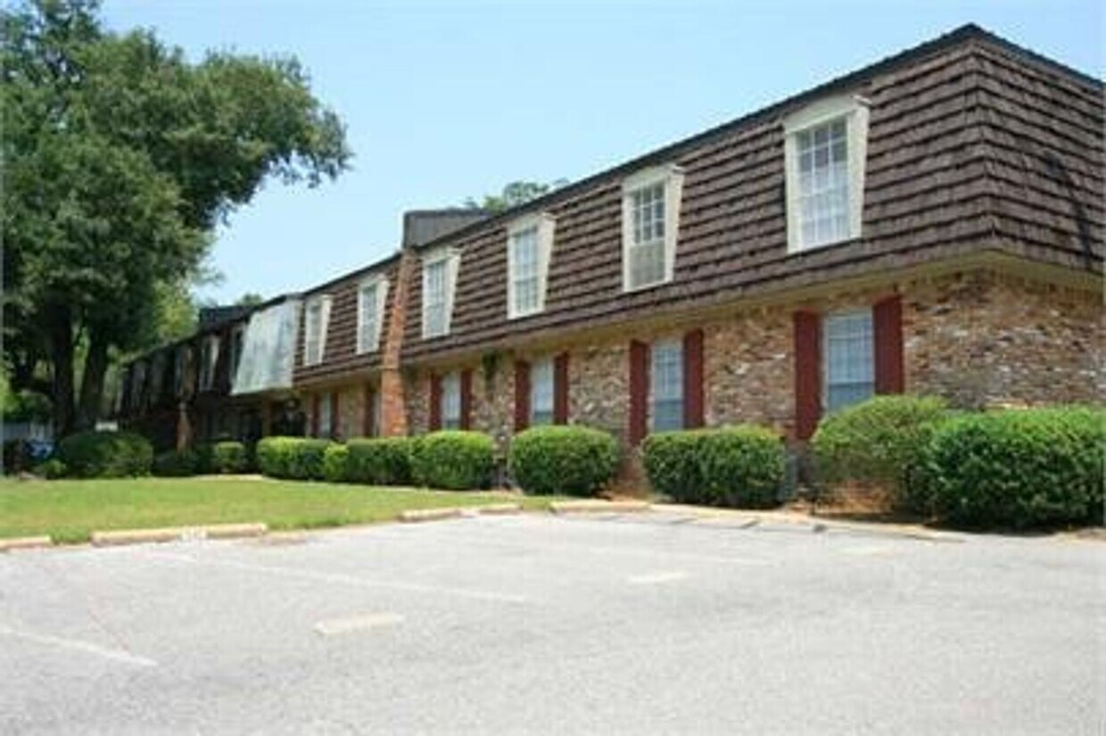 Primary Photo - FIRST FULL MONTH FREE! Two Bedroom Condo n...