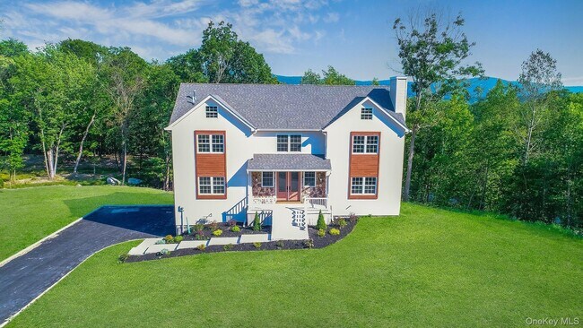 Building Photo - 2 Hallock Ct