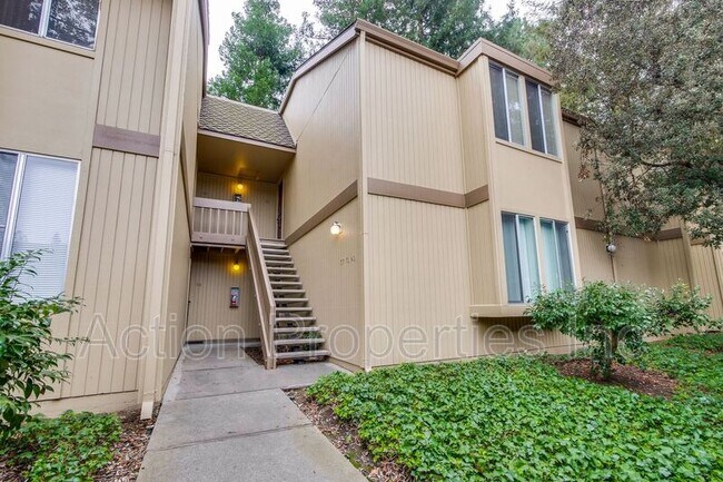 Building Photo - 505 Cypress Point Dr