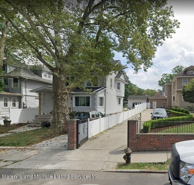 Building Photo - 152 Egbert Ave